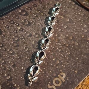 Vintage Crown Trifari Silvertone Link Bracelet